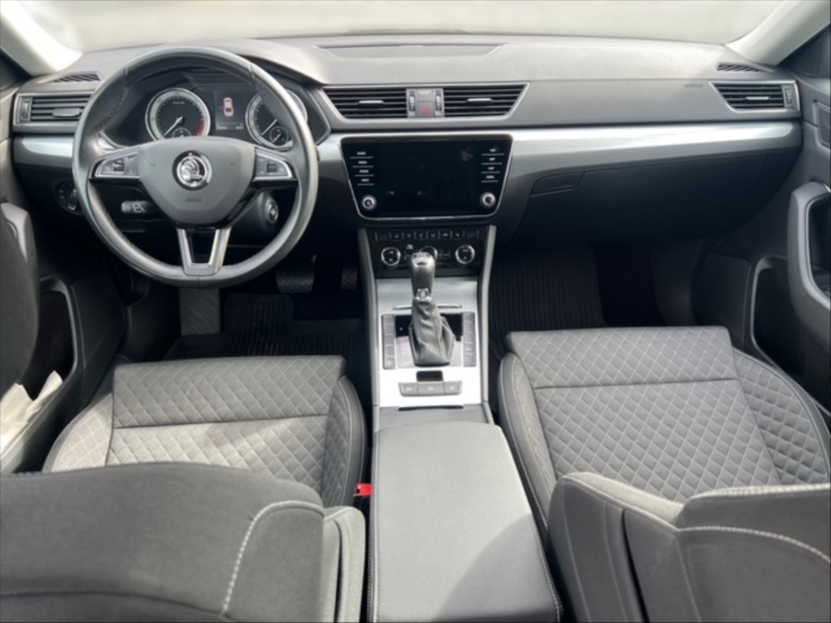 Škoda Superb