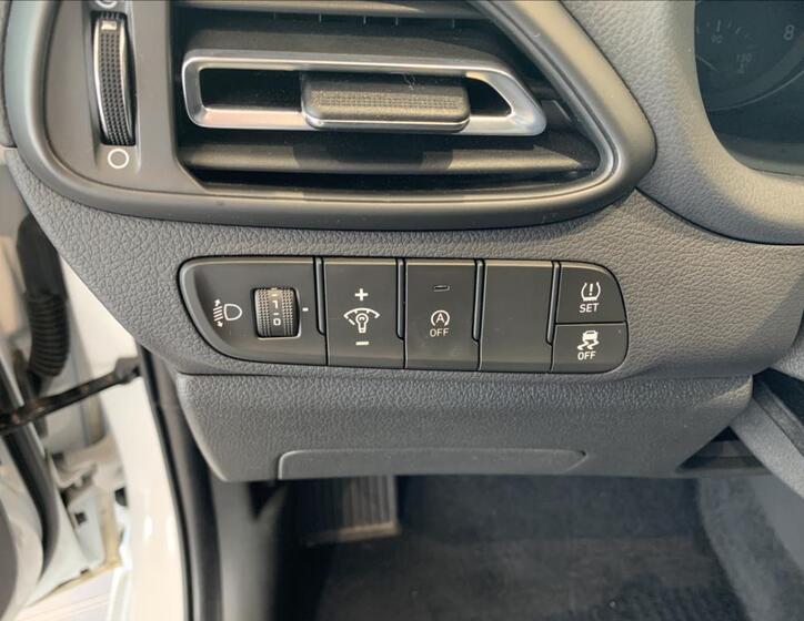 Hyundai i30 28