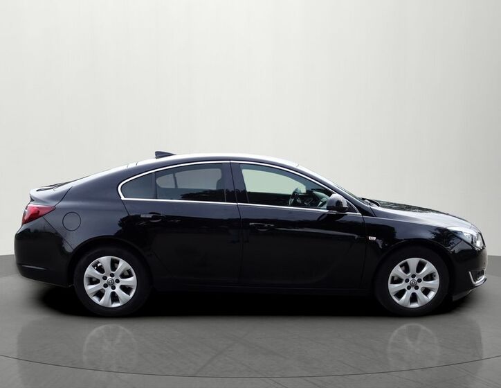 Opel Insignia 5