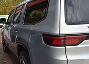 Jeep Wagoneer 11