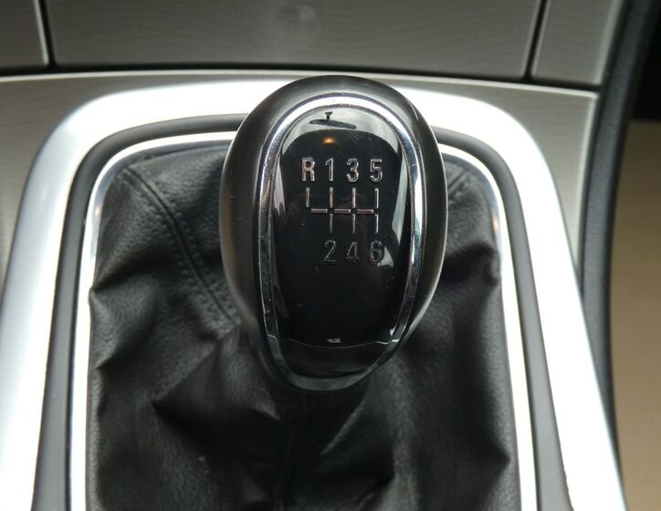 Opel Insignia 38