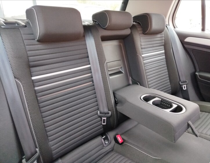 Volkswagen Golf 31