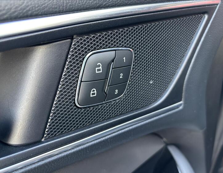 Ford S-MAX 19
