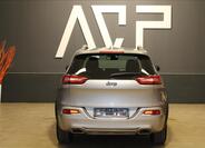 Jeep Cherokee 8