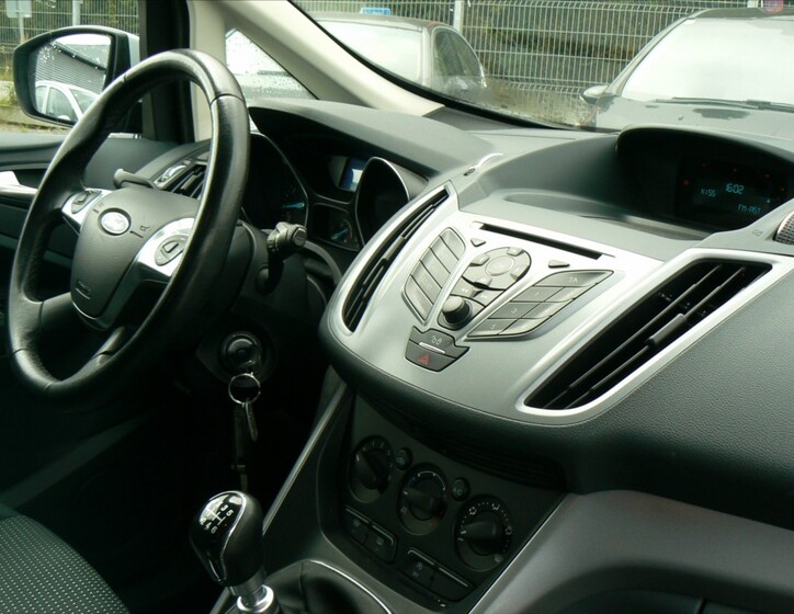 Ford C-MAX 17
