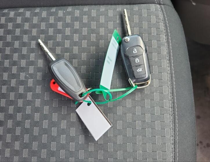 Ford Transit Connect 18
