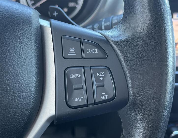 Suzuki Vitara 12