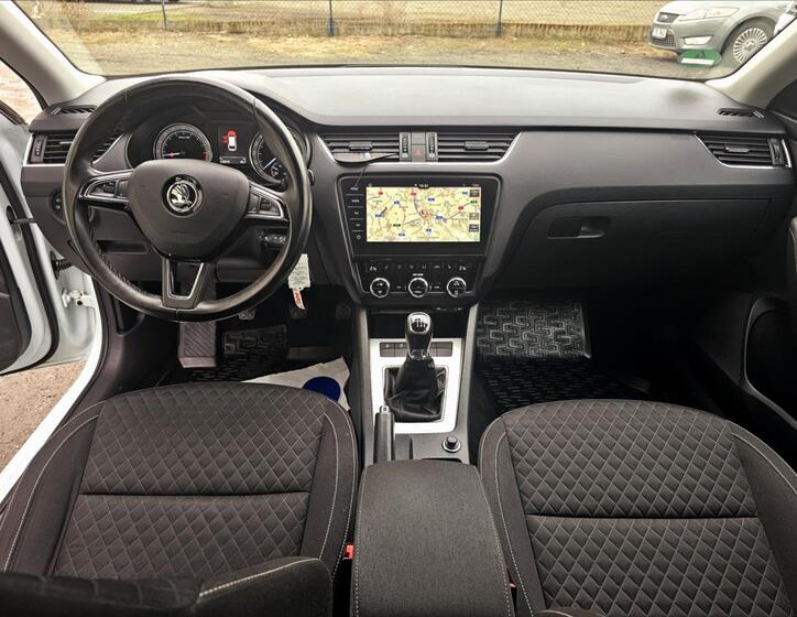 Škoda Octavia 25