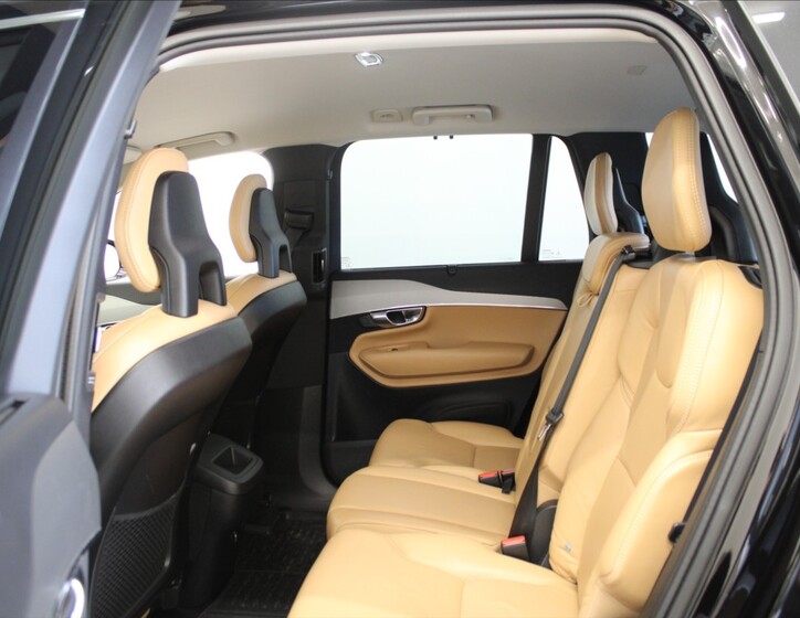 Volvo XC90 7