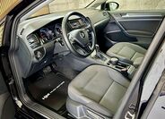 Volkswagen Golf 10
