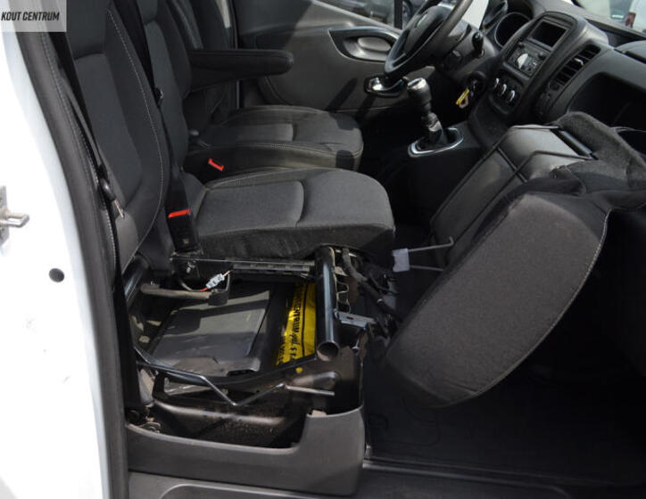 Renault Trafic 12