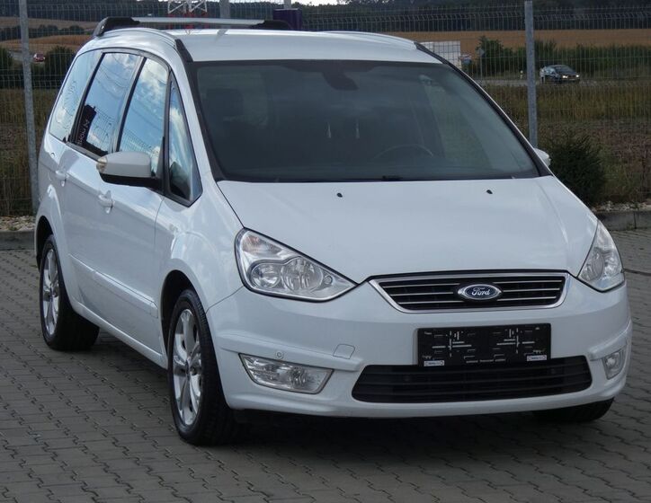 Ford Galaxy 16