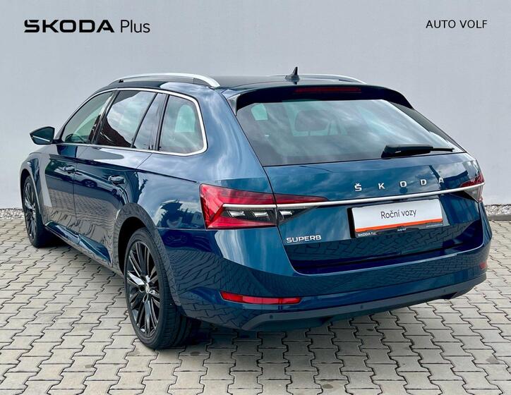 Škoda Superb 8