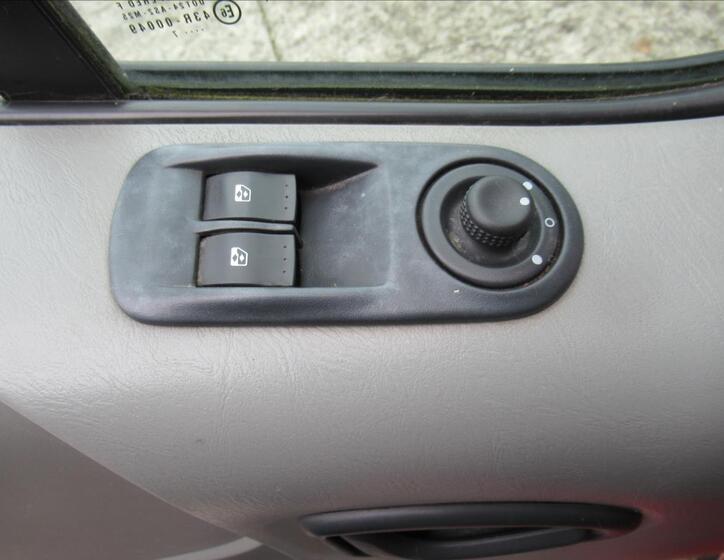 Renault Trafic 11