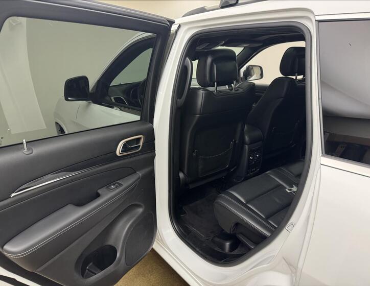 Jeep Grand Cherokee 41
