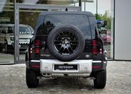 Land Rover Defender 3