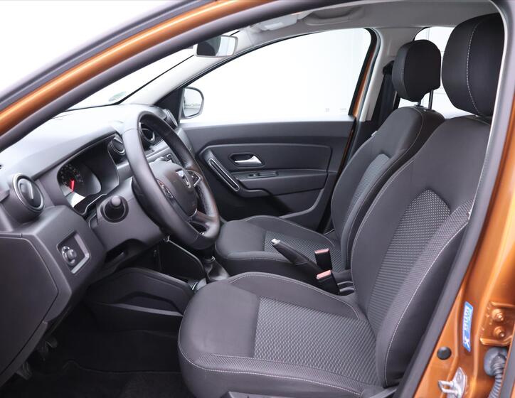 Dacia Duster 12