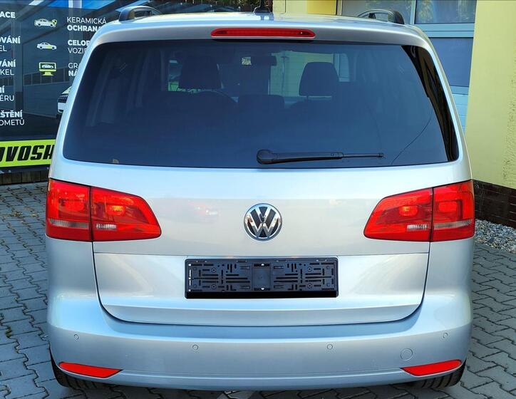 Volkswagen Touran 9