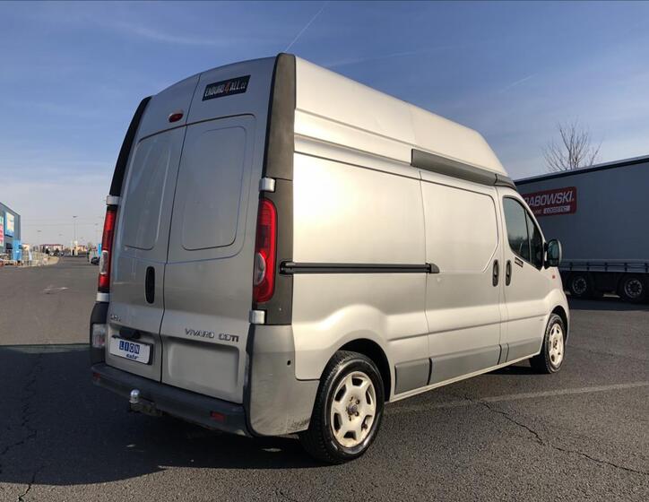 Opel Vivaro 7