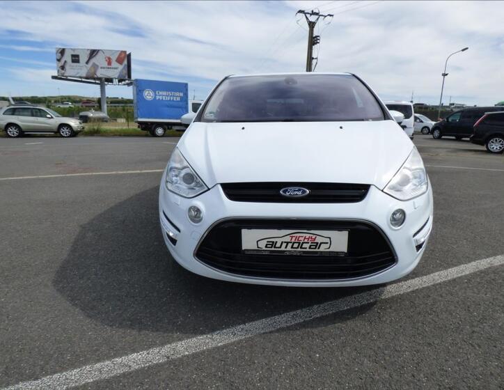 Ford S-MAX 8