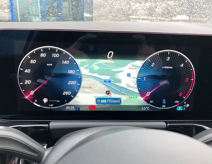 Mercedes-Benz GLA 17