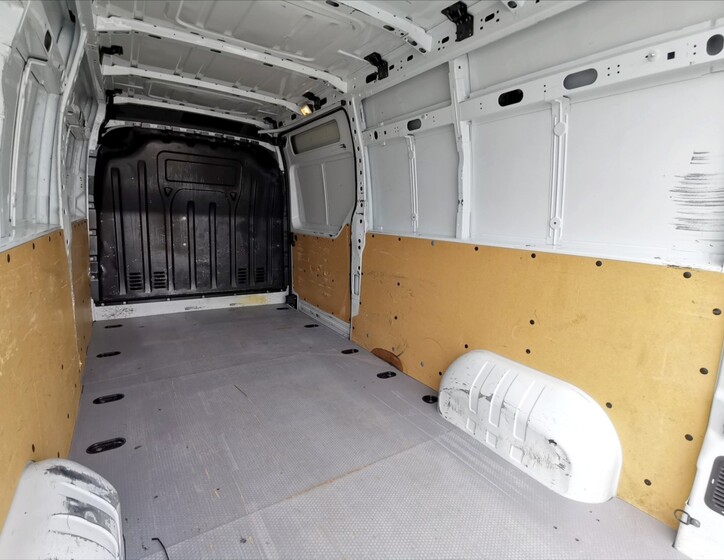 Renault Master 17