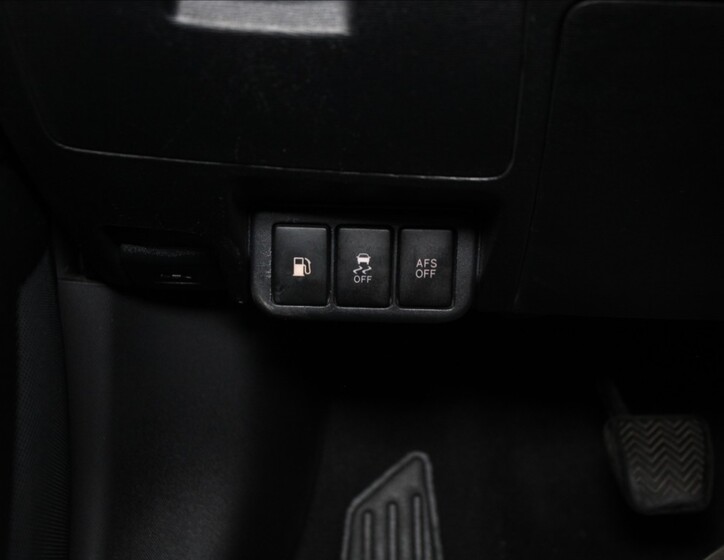 Toyota Avensis 15