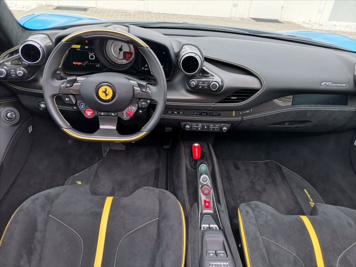 Ferrari F8
