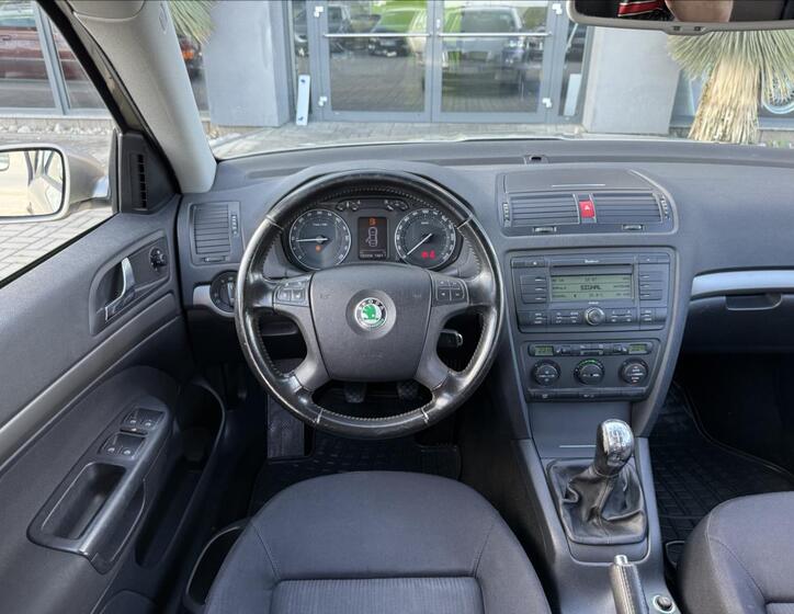 Škoda Octavia 14