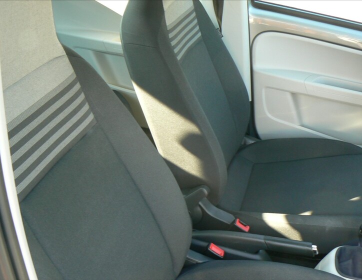 Volkswagen up! 18