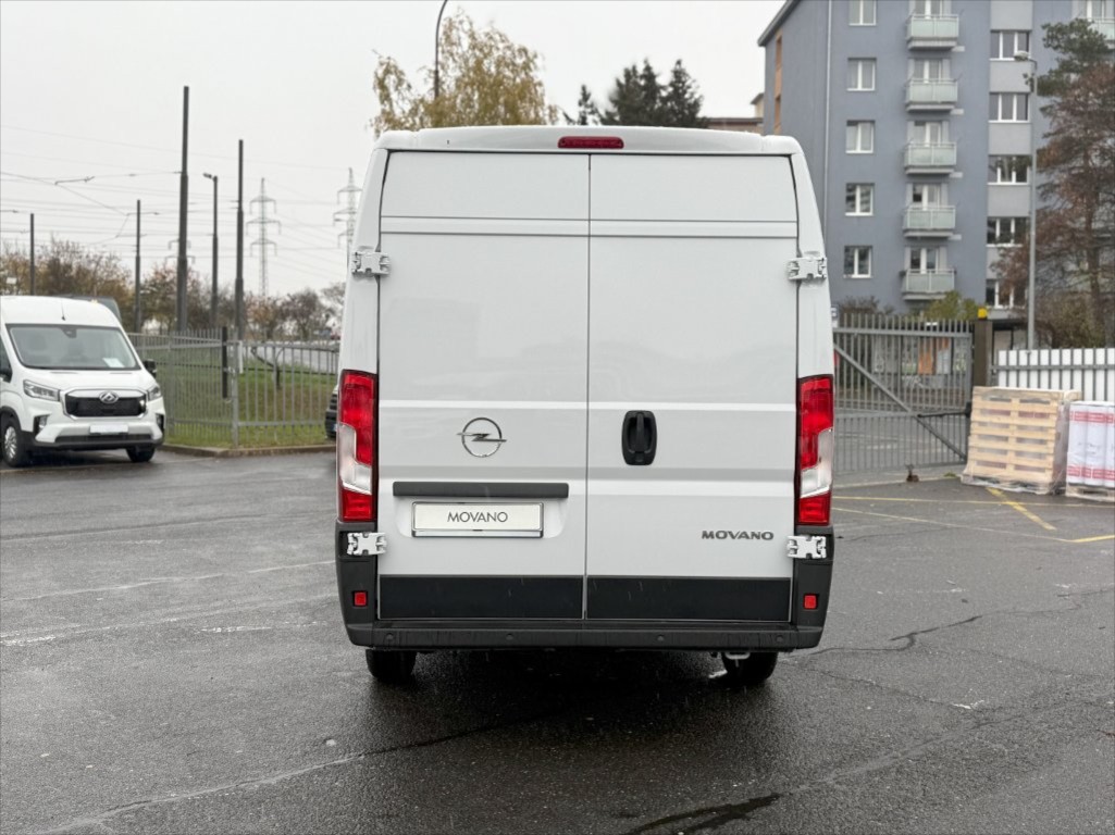 Opel Movano