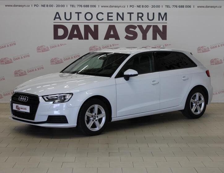 Audi A3 1