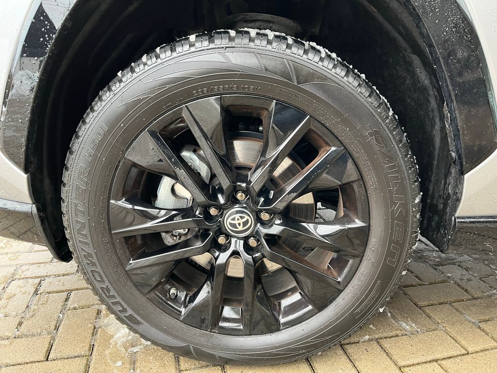 Toyota RAV4 27