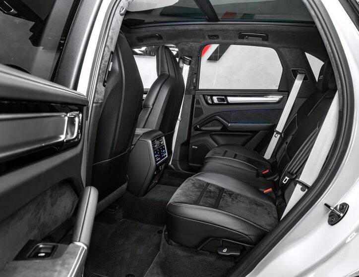 Porsche Cayenne 13
