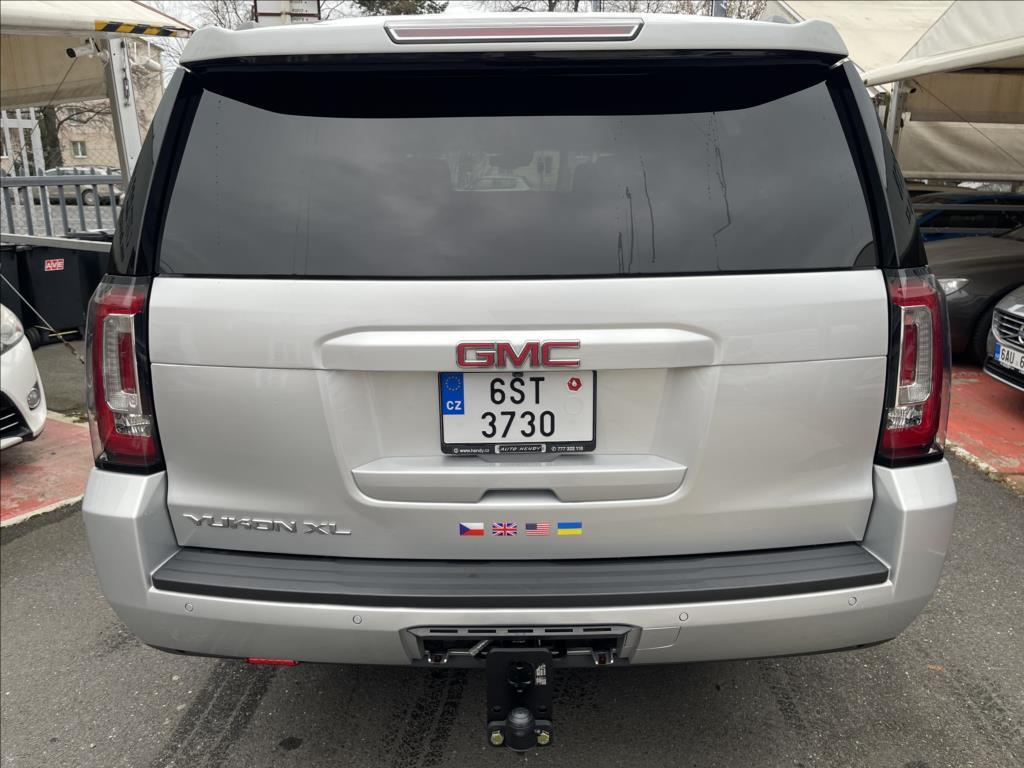 GMC Yukon 6