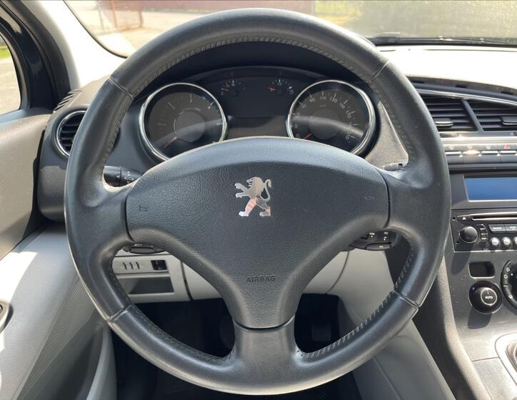 Peugeot 5008 15