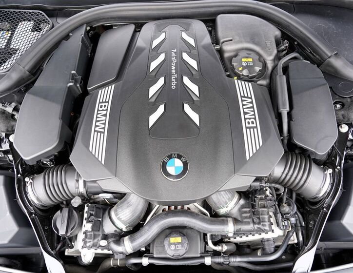 BMW Řada 7 10