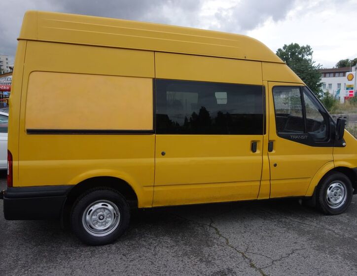 Ford Transit 8