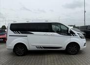 Ford Tourneo Custom 6