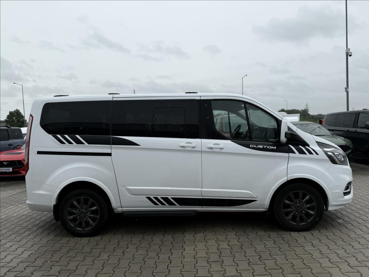 Ford Tourneo Custom