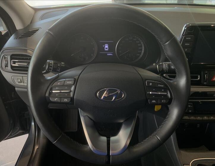 Hyundai i30 28