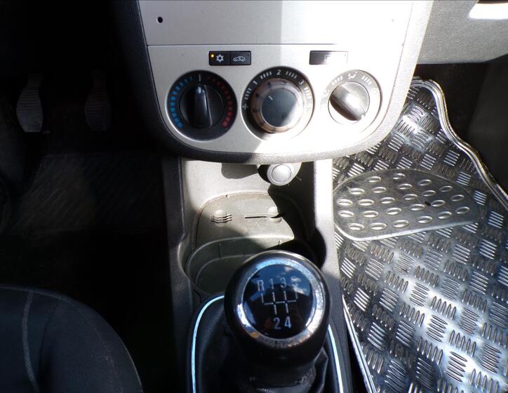Opel Corsa 9