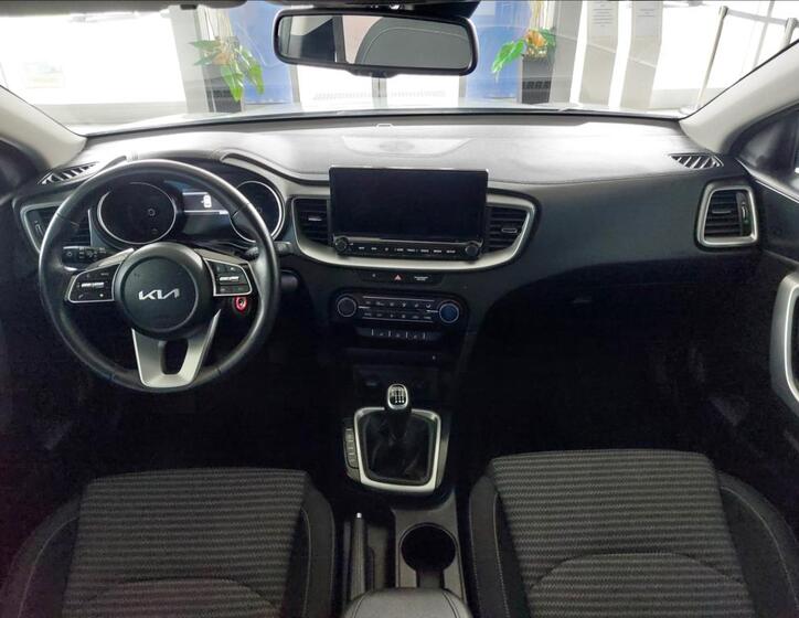 KIA Ceed 8