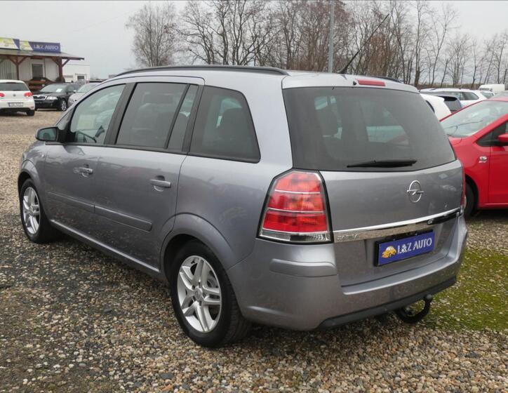 Opel Zafira 6