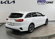KIA Ceed 5