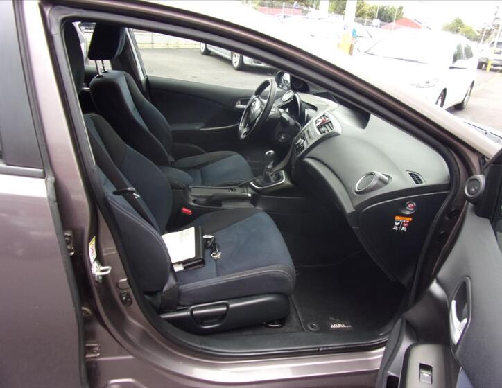 Honda Civic 9