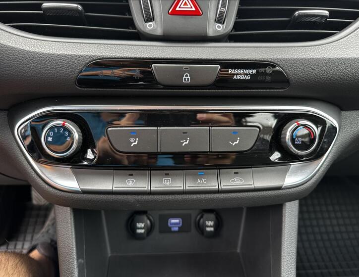Hyundai i30 16