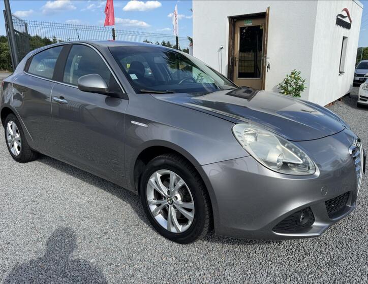 Alfa Romeo Giulietta 9