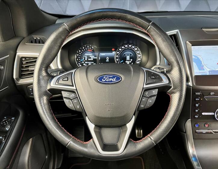 Ford Edge 13