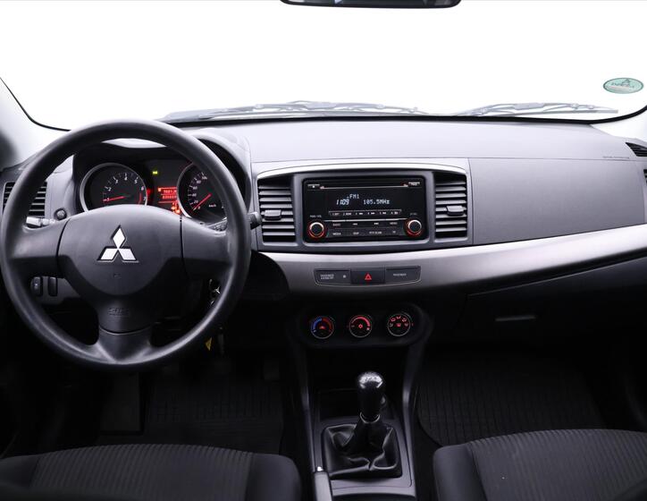 Mitsubishi Lancer 23
